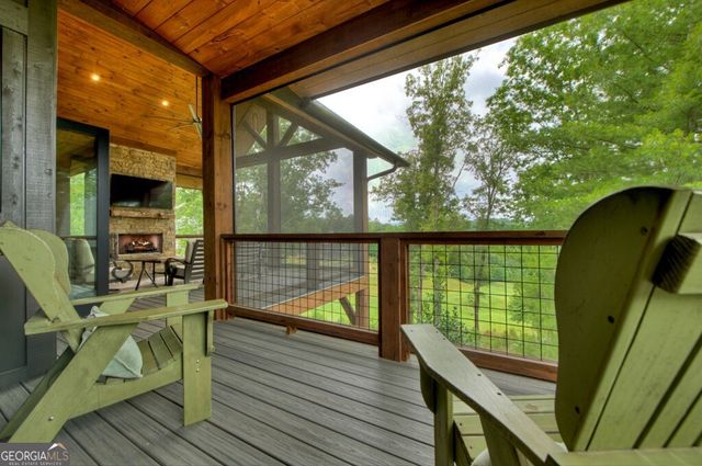 658 Old Toccoa Loop, Mineral Bluff, GA 30559