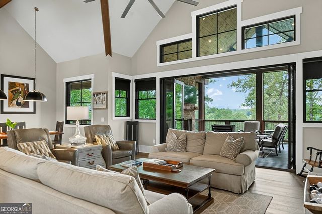 658 Old Toccoa Loop, Mineral Bluff, GA 30559