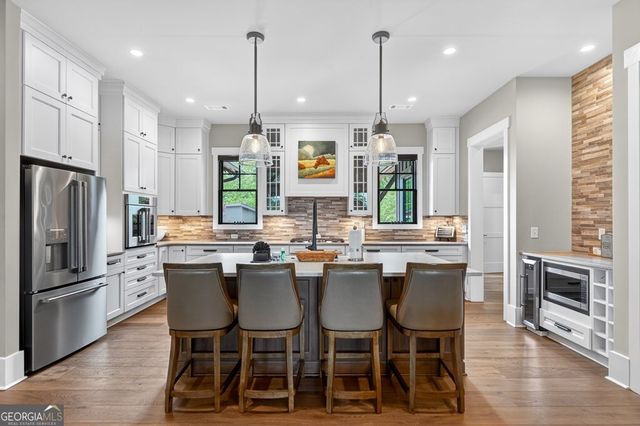 658 Old Toccoa Loop, Mineral Bluff, GA 30559