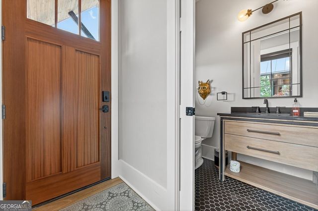 658 Old Toccoa Loop, Mineral Bluff, GA 30559