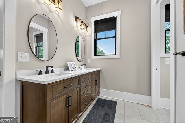 658 Old Toccoa Loop, Mineral Bluff, GA 30559