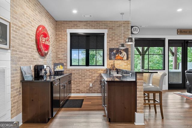 658 Old Toccoa Loop, Mineral Bluff, GA 30559