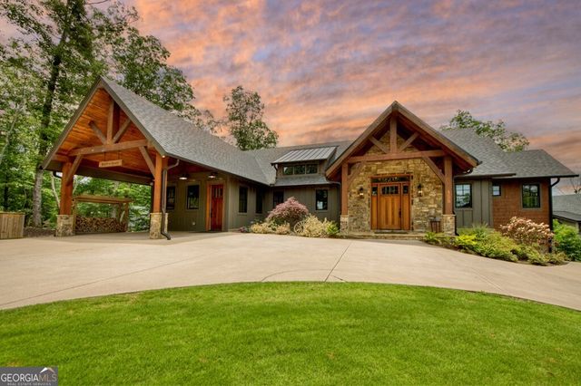 658 Old Toccoa Loop, Mineral Bluff, GA 30559