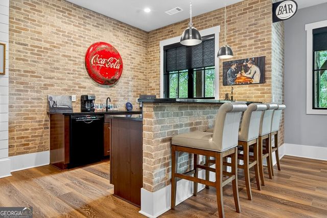 658 Old Toccoa Loop, Mineral Bluff, GA 30559