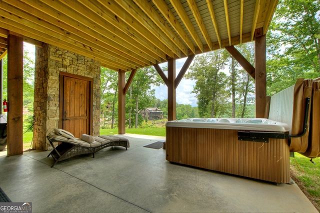 658 Old Toccoa Loop, Mineral Bluff, GA 30559