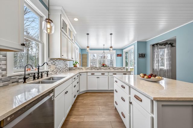 11936 108th Avenue, Grand Haven, MI 49417