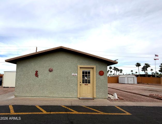 351 N MERIDIAN Road 39, Apache Junction, AZ 85120