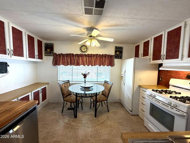 351 N MERIDIAN Road 39, Apache Junction, AZ 85120
