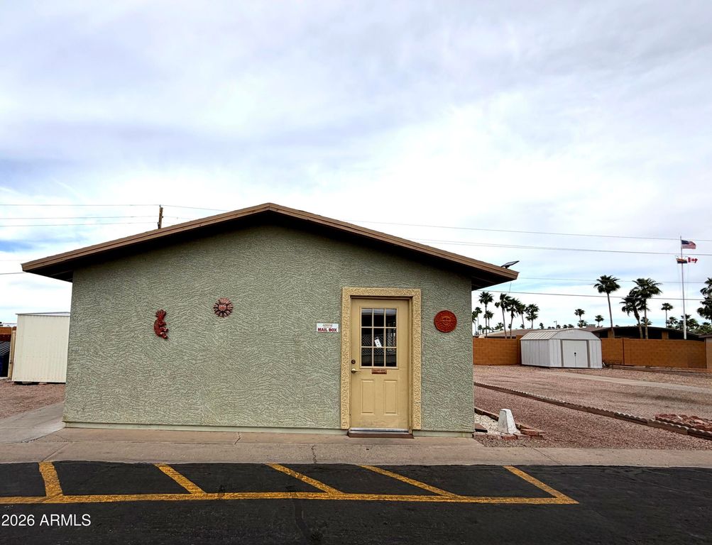 Image 21 of property listing at 351 N MERIDIAN Road 39, Apache Junction, AZ 85120