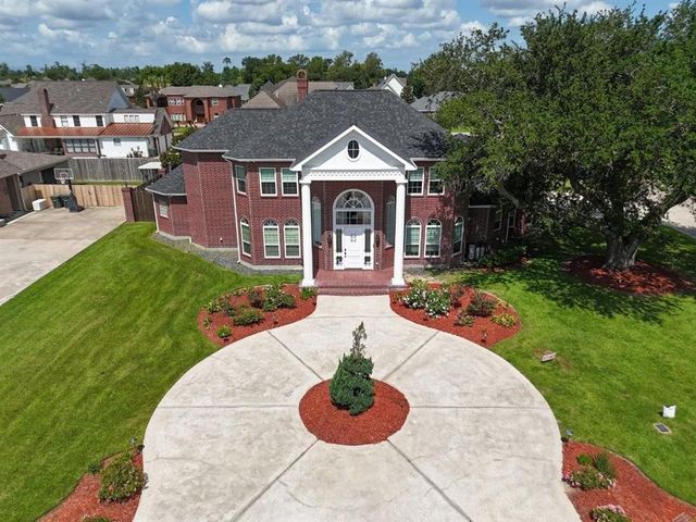 4200 Maidstone Drive, Lake Charles, LA 70605