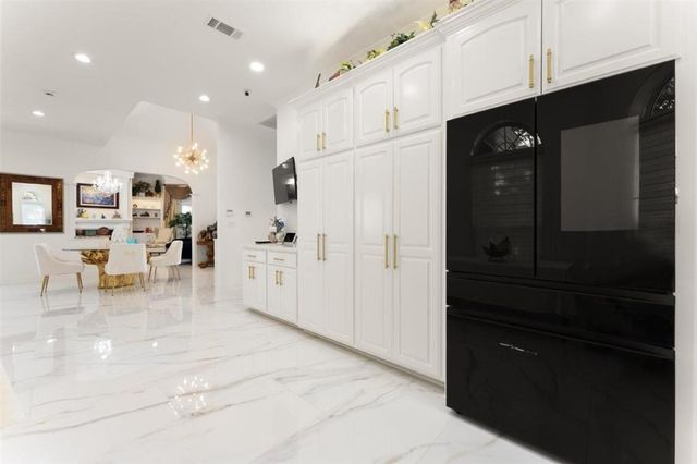 4200 Maidstone Drive, Lake Charles, LA 70605