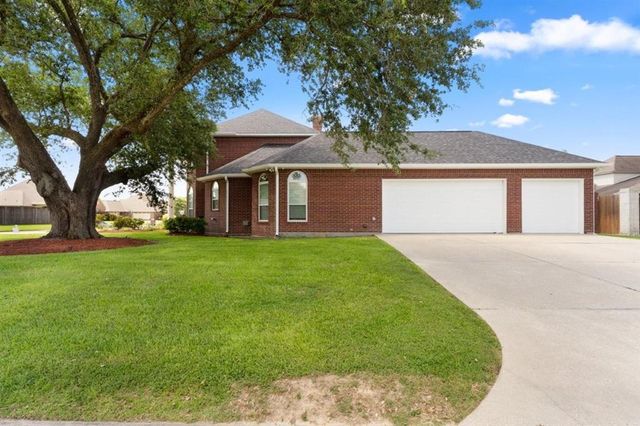 4200 Maidstone Drive, Lake Charles, LA 70605