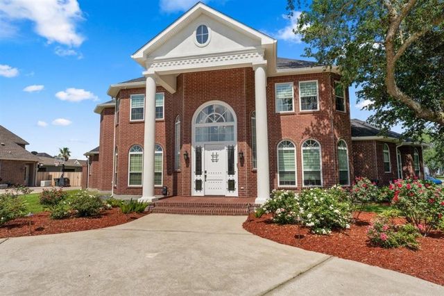 4200 Maidstone Drive, Lake Charles, LA 70605