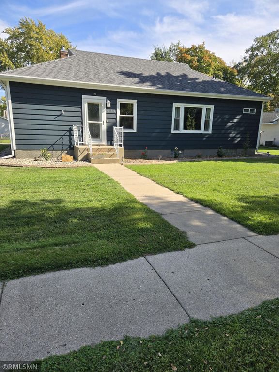 619 S Swift Avenue, Litchfield, MN 55355
