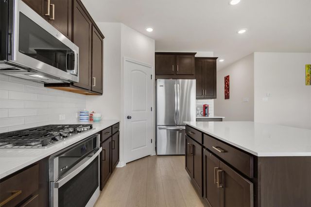 722 Palo Brea LOOP, Hutto, TX 78634