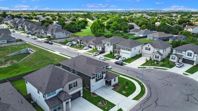 722 Palo Brea LOOP, Hutto, TX 78634