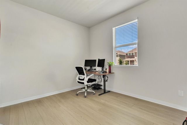 722 Palo Brea LOOP, Hutto, TX 78634