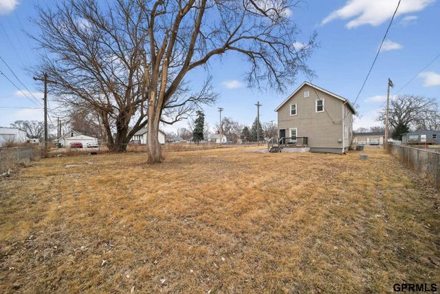 4554 N 16Th Street, Omaha, NE 68110