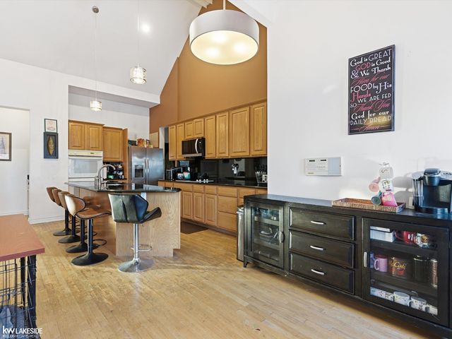 53792 Dominique Court, Shelby Twp, MI 48315