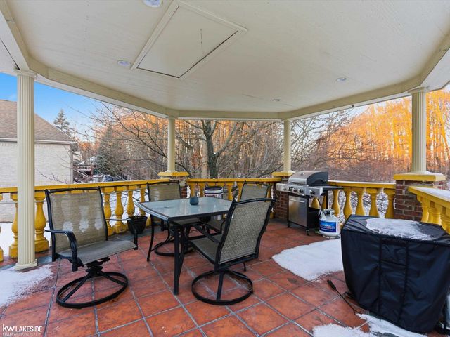 53792 Dominique Court, Shelby Twp, MI 48315