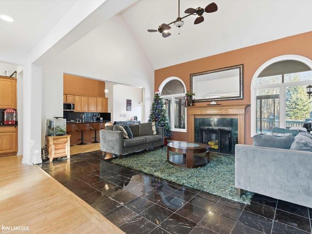 53792 Dominique Court, Shelby Twp, MI 48315