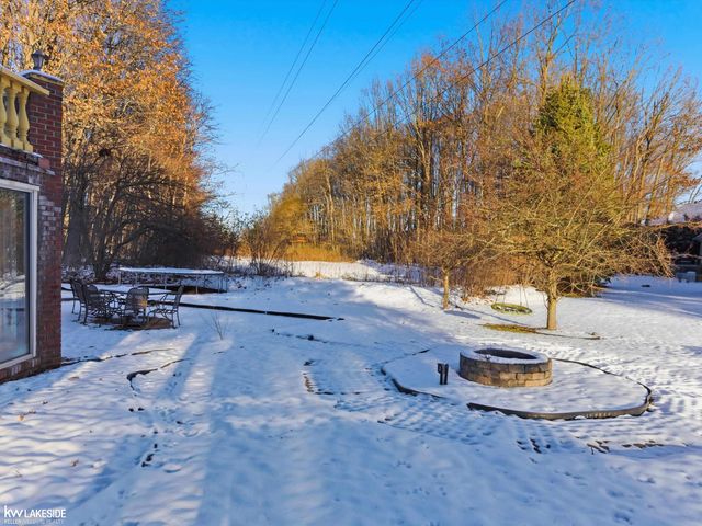 53792 Dominique Court, Shelby Twp, MI 48315