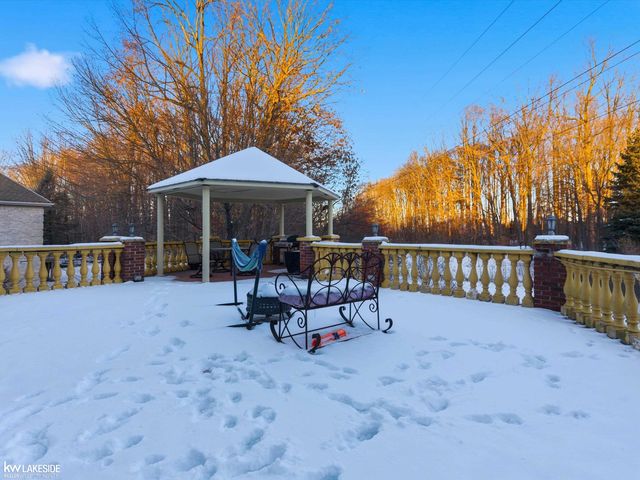 53792 Dominique Court, Shelby Twp, MI 48315