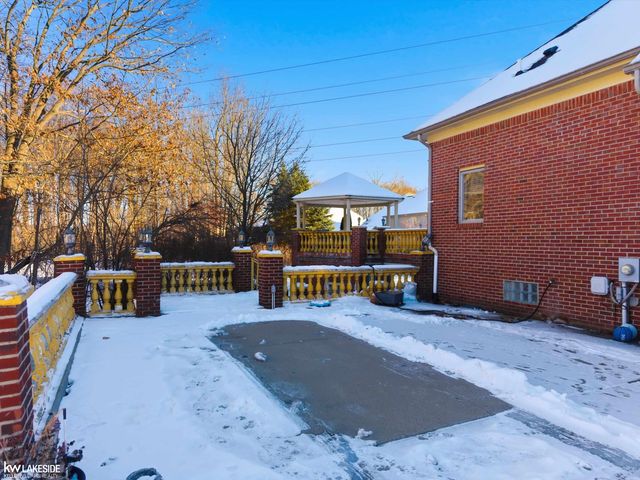 53792 Dominique Court, Shelby Twp, MI 48315