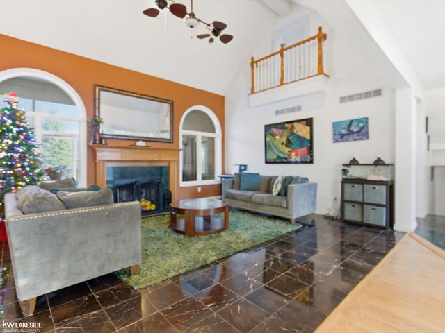 53792 Dominique Court, Shelby Twp, MI 48315