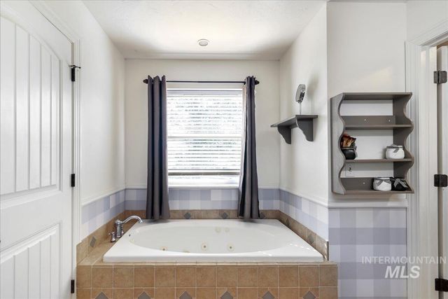 2123 E 3970 N, Filer, ID 83328