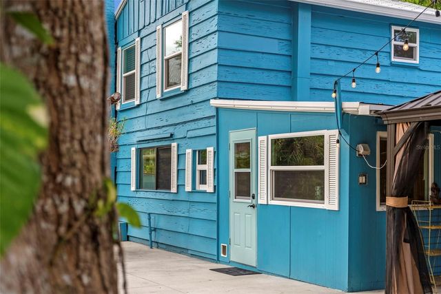 105 TUCKER AVENUE, Sarasota, FL 34232