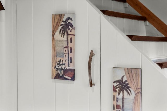 105 TUCKER AVENUE, Sarasota, FL 34232