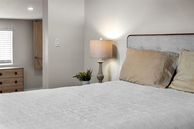 105 TUCKER AVENUE, Sarasota, FL 34232