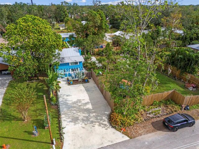 105 TUCKER AVENUE, Sarasota, FL 34232