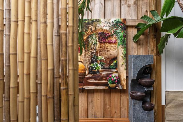 105 TUCKER AVENUE, Sarasota, FL 34232