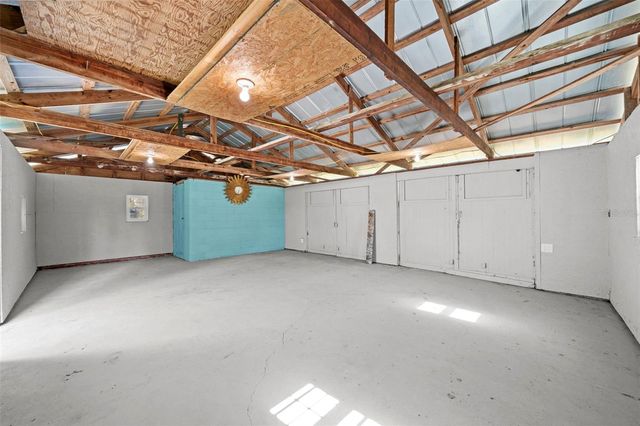 105 TUCKER AVENUE, Sarasota, FL 34232