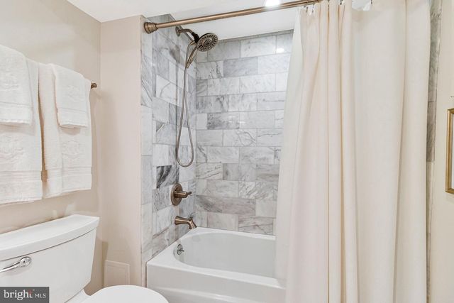 4607 KENMORE DR NW, Washington, DC 20007