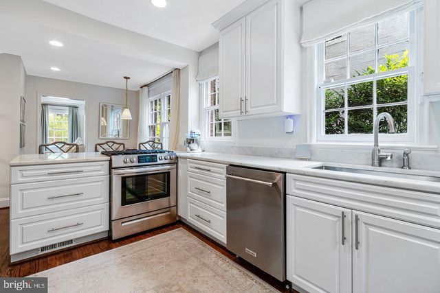 4607 KENMORE DR NW, Washington, DC 20007