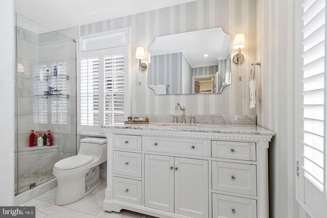 4607 KENMORE DR NW, Washington, DC 20007