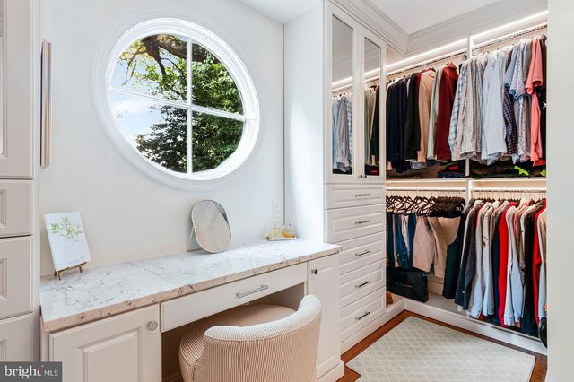 4607 KENMORE DR NW, Washington, DC 20007