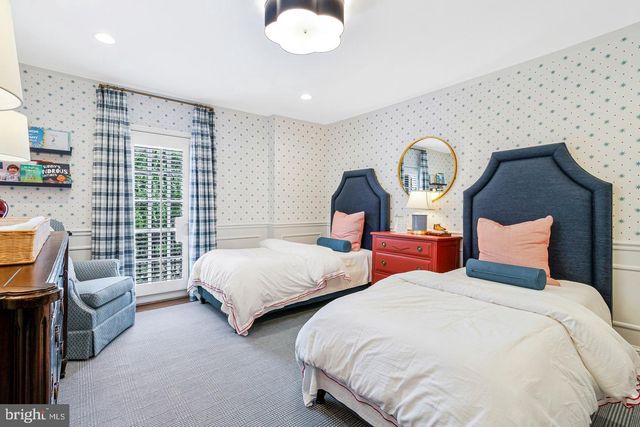 4607 KENMORE DR NW, Washington, DC 20007