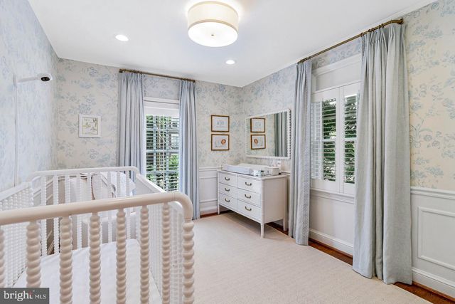 4607 KENMORE DR NW, Washington, DC 20007