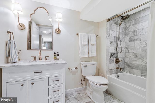 4607 KENMORE DR NW, Washington, DC 20007