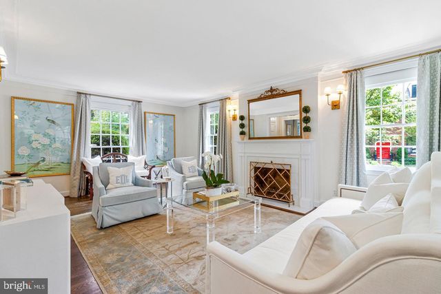 4607 KENMORE DR NW, Washington, DC 20007