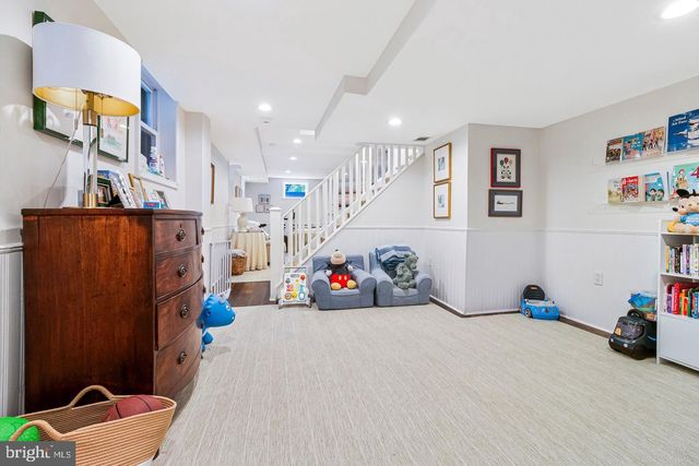 4607 KENMORE DR NW, Washington, DC 20007
