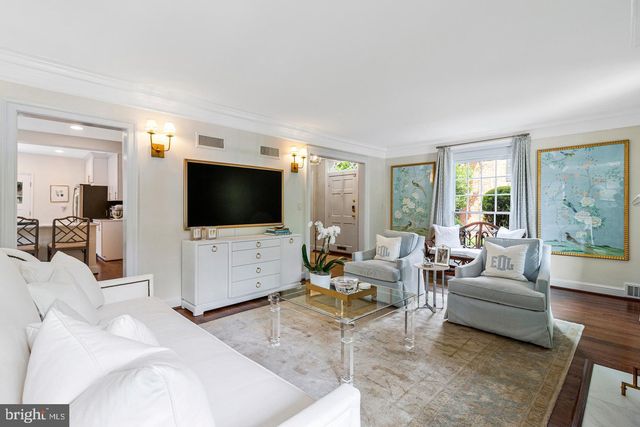 4607 KENMORE DR NW, Washington, DC 20007