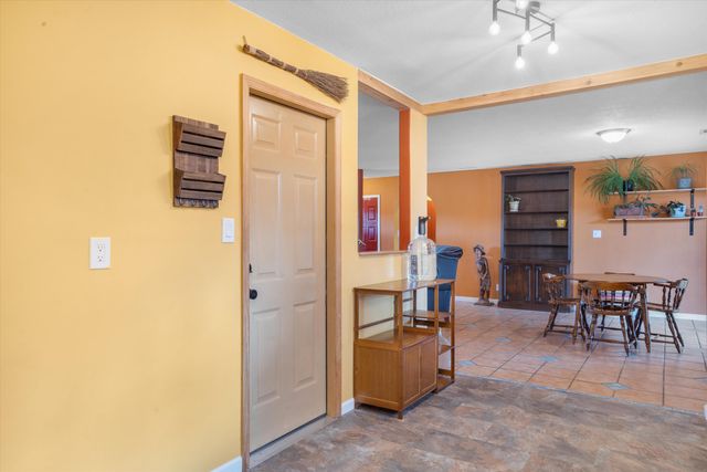 211 Littler Drive SE, Rio Rancho, NM 87124