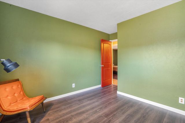 211 Littler Drive SE, Rio Rancho, NM 87124