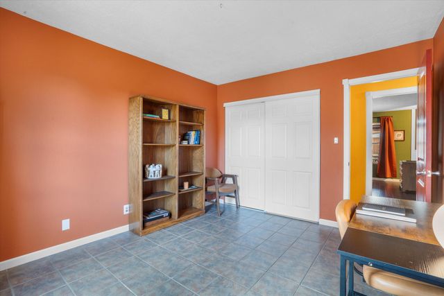 211 Littler Drive SE, Rio Rancho, NM 87124