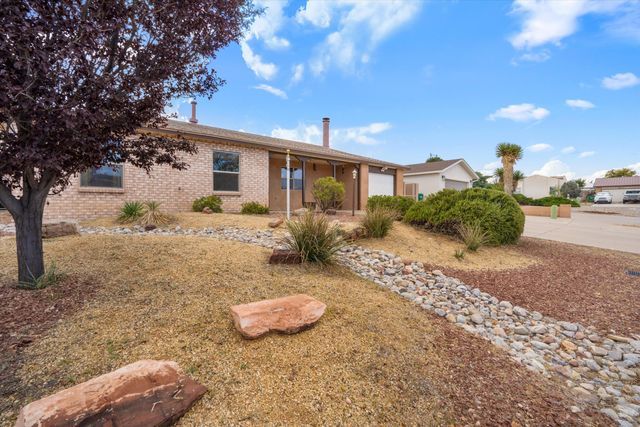 211 Littler Drive SE, Rio Rancho, NM 87124